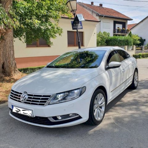 VW Passat CC 2,0 TDI // EXTRA STANJE //