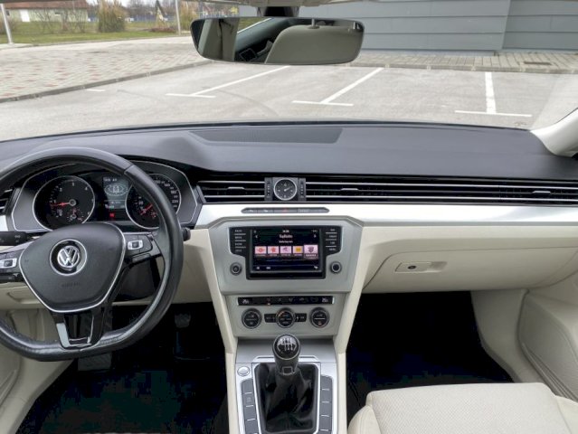 VW Passat Variant 1,6 TDI 2016g