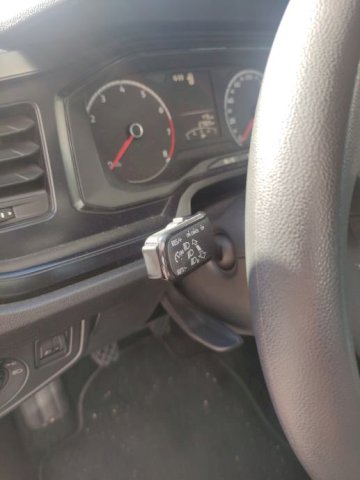 VW Polo 1,0 32 000 km NOVO
