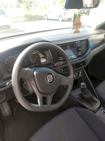 VW Polo 1,0 32 000 km NOVO