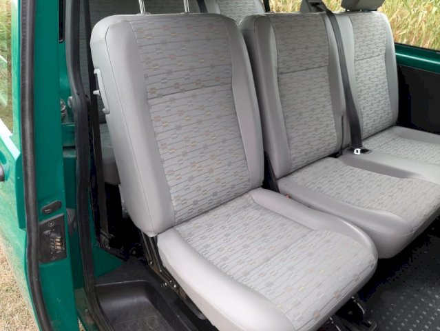 VW T5 2.0 TDI PUTNIČKI KUPLJEN NOV U HR