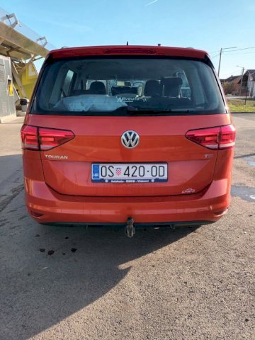 VW Touran 1,6 TDI DSG