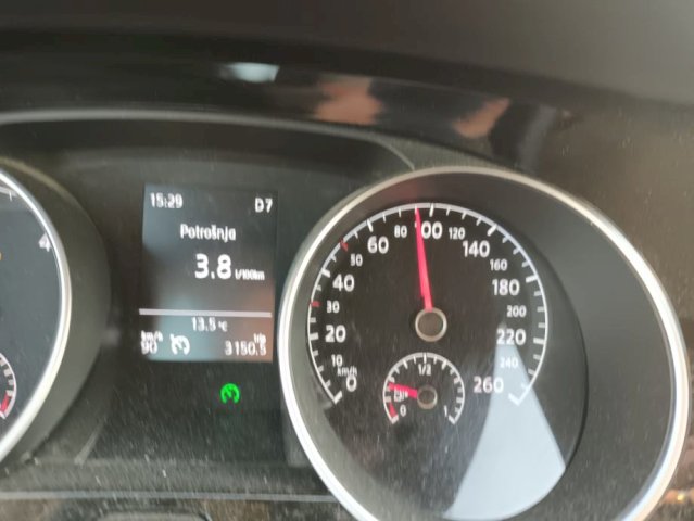 VW Touran 1,6 TDI DSG