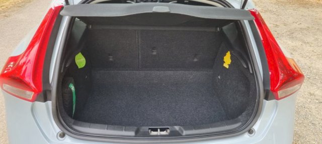 Volvo V40 D4