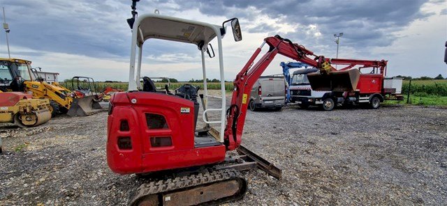 Volvo ec18d 2015