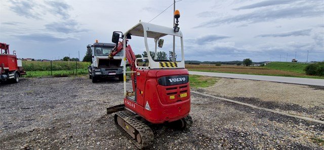 Volvo ec18d 2015