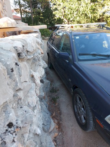 Volvo v 40