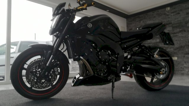 YAMAHA Motor,Co-LTD,Crna,Benzin