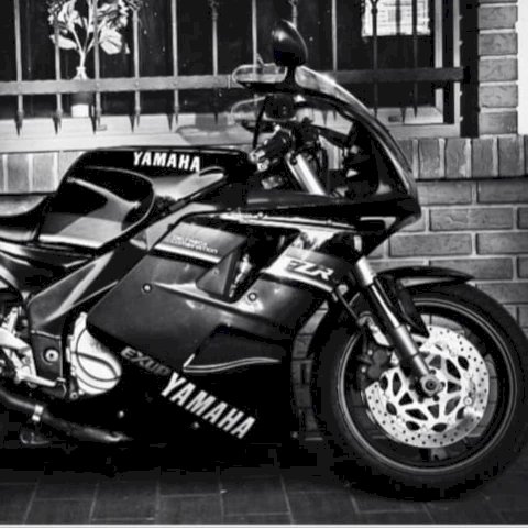 Yamaha FZR1000 exup1992