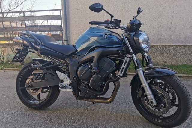 Yamaha Fazer 600