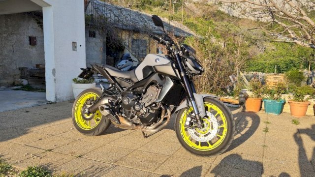 Yamaha MT-09 847 cm3, 2017 god.