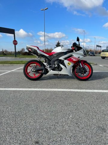 Yamaha R1 1000 cm3, 2008 god.