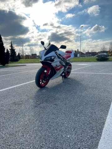 Yamaha R1 1000 cm3, 2008 god.