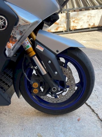 Yamaha T max 530