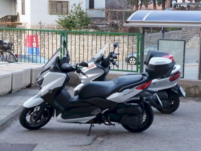 Yamaha X MAX 250 cm3, 2014 god.