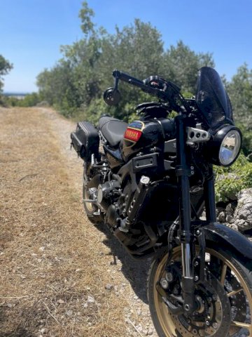 Yamaha XSR 900 BLACK EDITION, 2020 god.