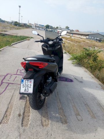 Yamaha X-max 2016 125 cm3