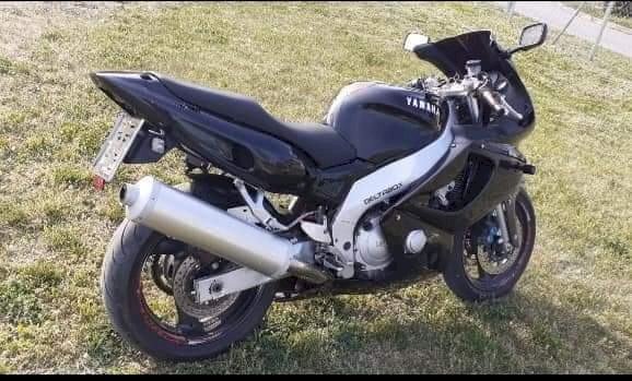 Yamaha YZF 599 cm3, 1997 god.