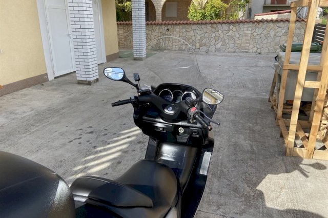 Yamaha majesty. 2005 godište
