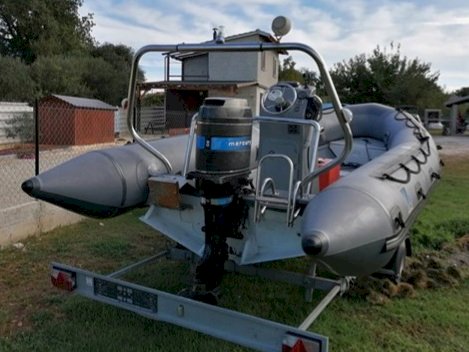 ZODIAC 6 M,MERCURY 90KS I TRAILER