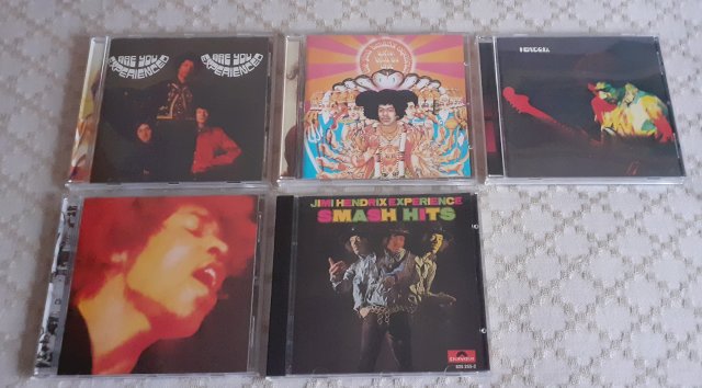 Zbirka glazbenih cd-a