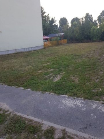 Zemljiste 429m2 sa komunalijama