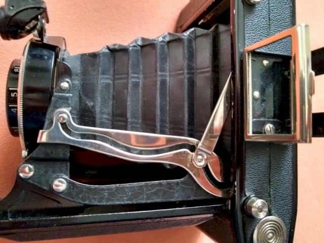 ZEISS IKON NETTAR ANSTIGMAT - 1937. god.