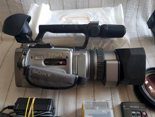 SONY DCR-VX 2100 e pal