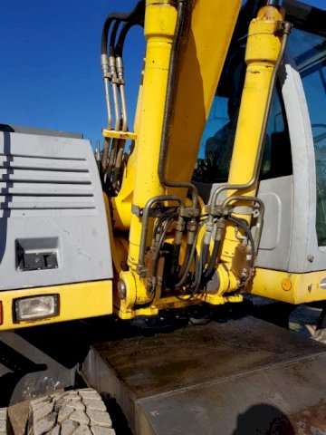 Bager New Holland MH5.5