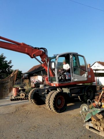 Bager točkaš Atlas 1305