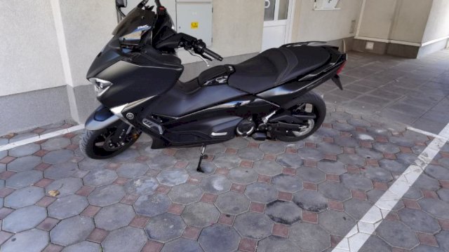 Yamaha T MAX 530 DX 530 cm3