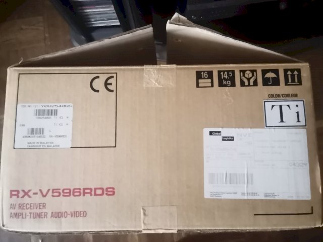 Yamaha RX-V 596 Titanium