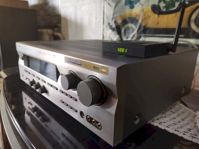 Yamaha RX-V 596 Titanium