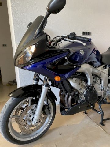 Yamaha Fazer 600 cm3, 2004 god.