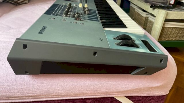 Yamaha Motif XS7 + Flight Case