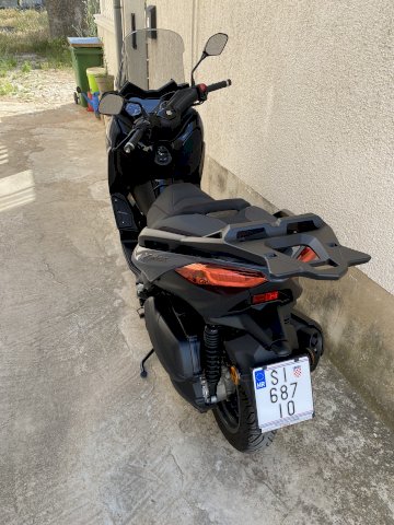 Yamaha xmax tech