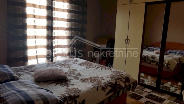 Samostojeća obiteljska kuća: Split - okolica, K