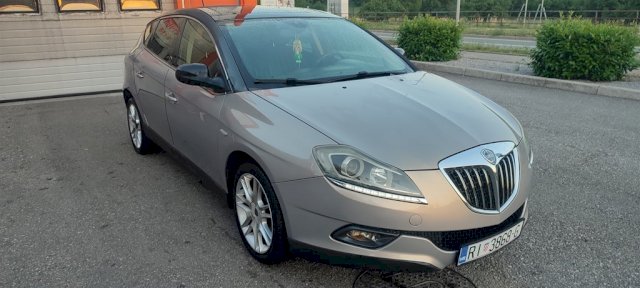 Lancia Delta 2.0 jtdm