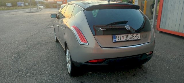 Lancia Delta 2.0 jtdm