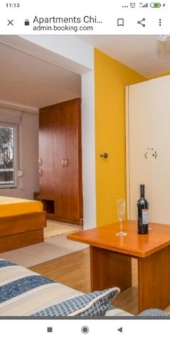 apartman u kući na rabu sa prekrasnim pogledom