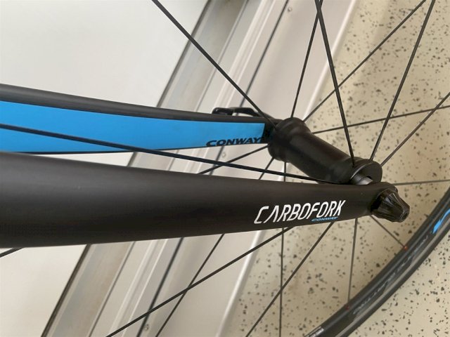 Karbonski bicikl Conway s Ultegra Di2 opremom