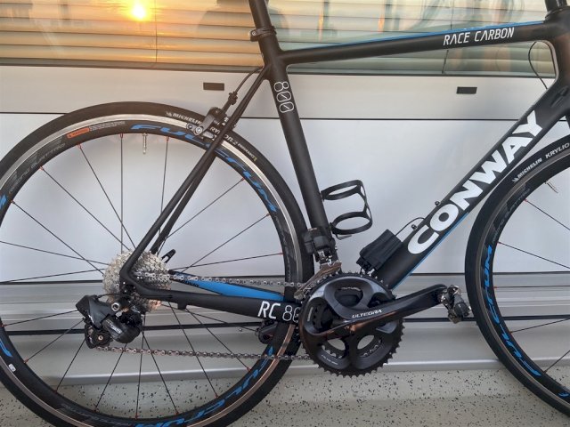Karbonski bicikl Conway s Ultegra Di2 opremom