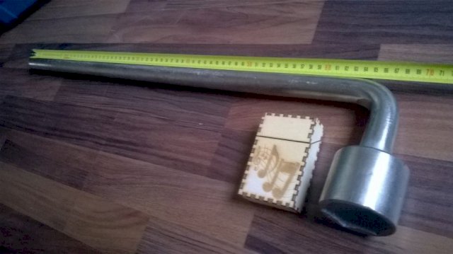 Nasadni kljuc SW50 (50 mm matica!) poluga je 700m