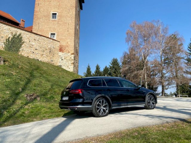 VW Passat Variant 4motion 2,0 TDI,DSG,ALLTRACK
