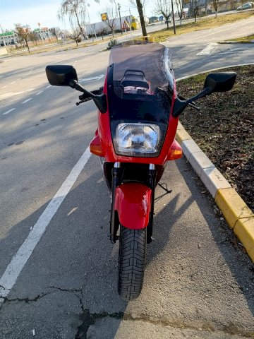 Kawasaki gpx 600r