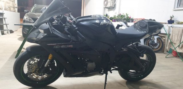 Kawasaki Zx10r 1000 cm3, 2015 god.
