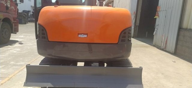 bager 6t sa pikamerom 350kg