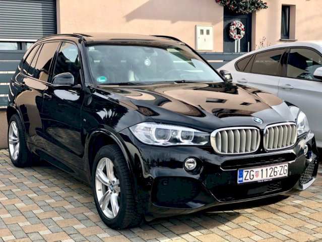 BMW•X5•M40d•313KS• 7•SJEDALA*MOKKA*HEAD-UP*ACC*PAN