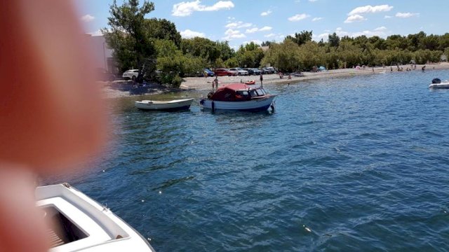 brodica viking 5.8m s prikolicom