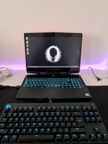 DELL ALIENWARE m15